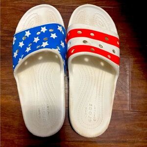 Crocs Classic American Flag Slide sandals size 9 men 11 women
